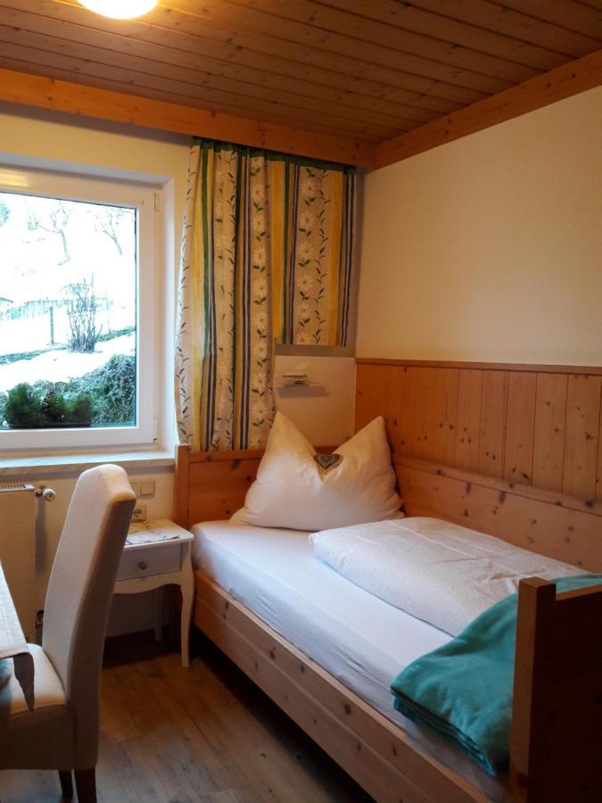Hotel Haus Scharler, Talstation Neukirchen am Großvenediger Exterior foto